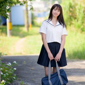 現役女子大生 百瀬心美、グラビアデビュー作で圧倒的なビジュアルと抜群のスタイルを解禁